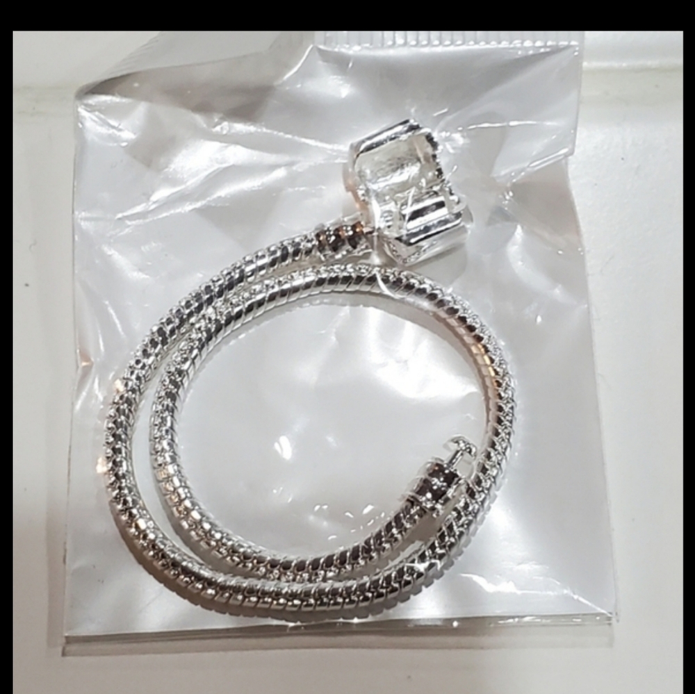 Silvertone chain bracelet, 7.5"